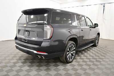 2025 Chevrolet Suburban, $81291. Photo 8