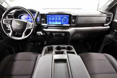 2024 Chevrolet 2500 Crew Cab, $54315. Photo 3