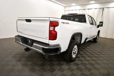 2024 Chevrolet 2500 Crew Cab, $54315. Photo 8