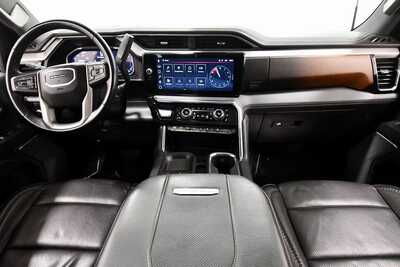 2024 GMC 2500 Crew Cab, $66849. Photo 3