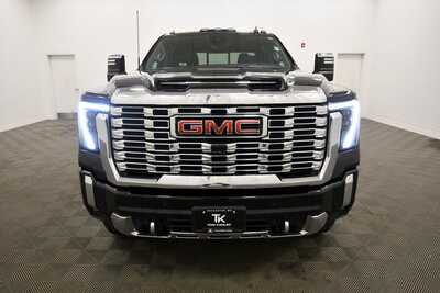 2024 GMC 2500 Crew Cab, $66849. Photo 11