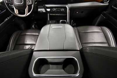 2024 GMC 2500 Crew Cab, $66849. Photo 3