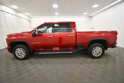 2022 Chevrolet 3500 Crew Cab, $55674. Photo 4