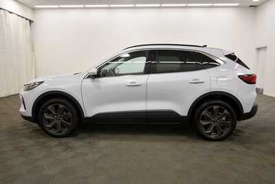 2025 Ford Escape, $29159. Photo 4