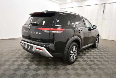 2024 Nissan Pathfinder, $32845. Photo 8