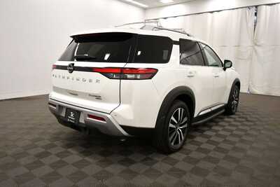 2024 Nissan Pathfinder, $38345. Photo 8
