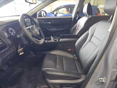 2023 Nissan Rogue, $28704. Photo 3