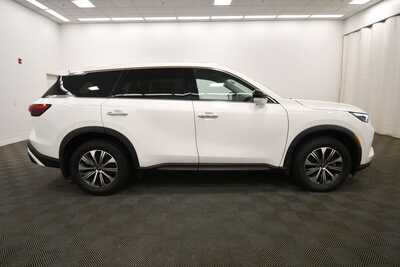 2023 Infiniti QX60, $30345. Photo 9