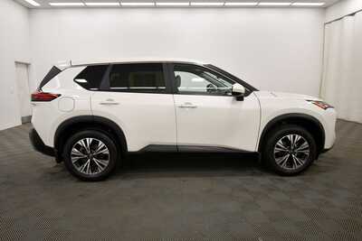 2023 Nissan Rogue, $25749. Photo 9