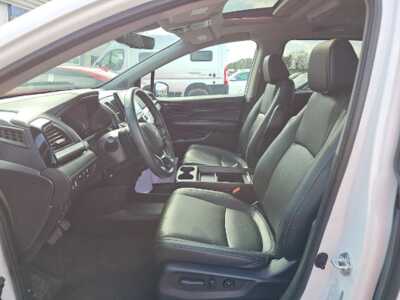 2023 Honda Odyssey, $41349. Photo 3