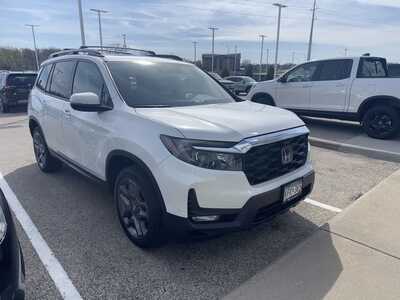 2023 Honda Passport, $35349. Photo 2