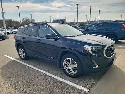 2018 GMC Terrain, $13645. Photo 2