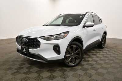 2025 Ford Escape, $28345. Photo 2