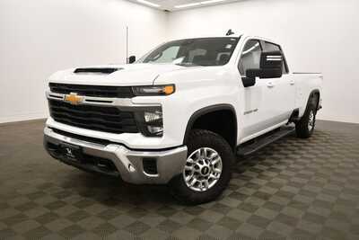2024 Chevrolet 2500 Crew Cab, $53345. Photo 2