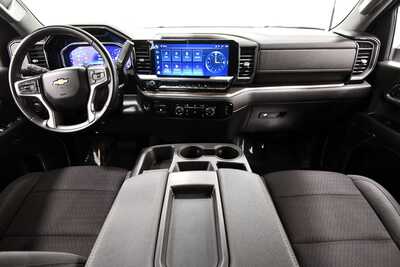 2024 Chevrolet 2500 Crew Cab, $53345. Photo 3