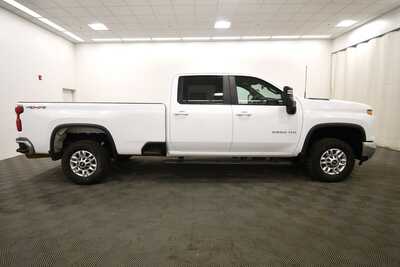 2024 Chevrolet 2500 Crew Cab, $53345. Photo 8