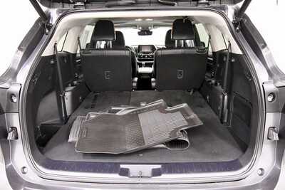 2022 Toyota Highlander, $37009. Photo 7