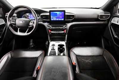 2022 Ford Explorer, $31822. Photo 3
