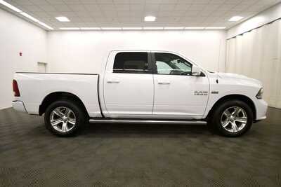 2018 RAM 1500 Crew Cab, $27001. Photo 9