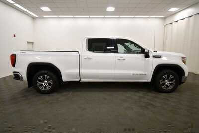 2021 GMC 1500 Crew Cab, $33845. Photo 9