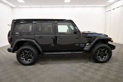 2021 Jeep Wrangler Unlimited, $32345. Photo 9