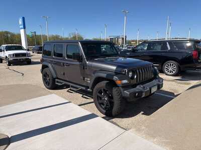 2019 Jeep Wrangler Unlimited, $23191. Photo 2