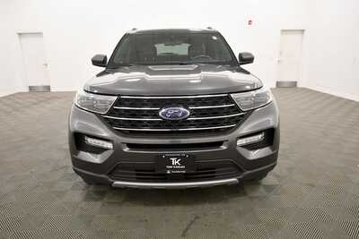 2020 Ford Explorer, $21845. Photo 11
