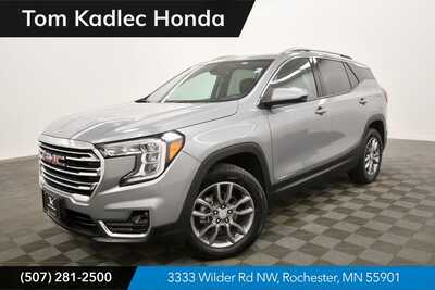 2024 GMC Terrain, $25345. Photo 1