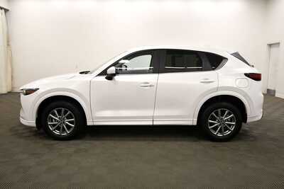 2024 Mazda CX-5, $26845. Photo 4