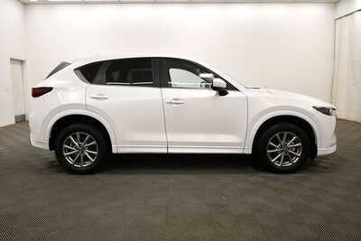 2024 Mazda CX-5, $26845. Photo 9