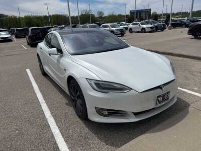 2018 Tesla Model S, $22350. Photo 2