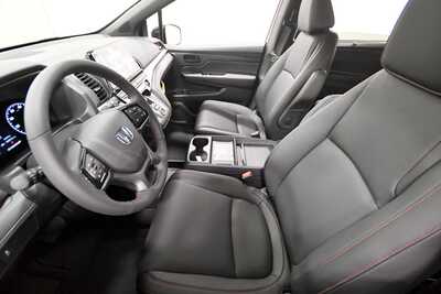 2026 Honda Odyssey, $43446. Photo 11