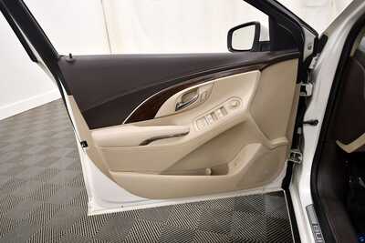 2014 Buick LaCrosse, $8349. Photo 12