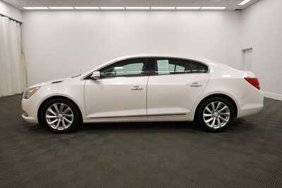 2014 Buick LaCrosse, $8349. Photo 4