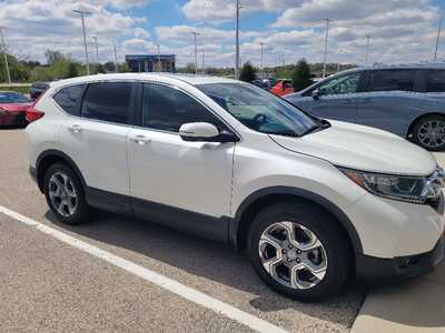 2018 Honda CR-V, $19349. Photo 2