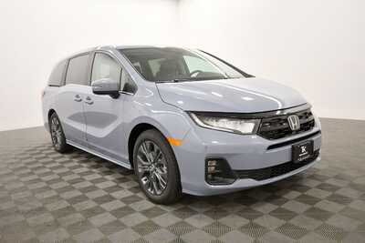 2026 Honda Odyssey, $46899. Photo 9