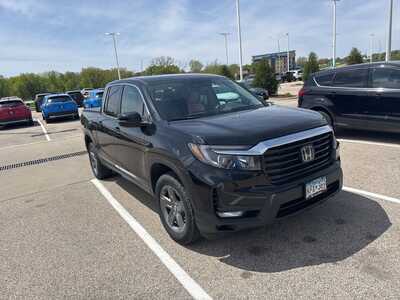 2023 Honda Ridgeline, $35645. Photo 2