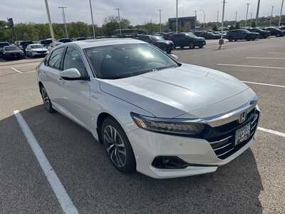 2022 Honda Accord, $30349. Photo 2