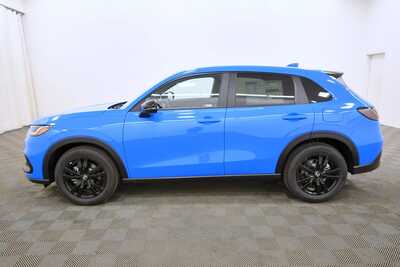 2027 Honda HR-V, $31337. Photo 4