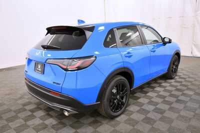 2027 Honda HR-V, $31337. Photo 7