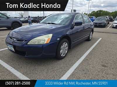 2004 Honda Accord, $6349. Photo 1