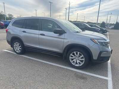 2021 Honda Pilot, $20345. Photo 2