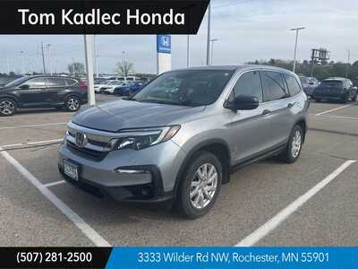 2021 Honda Pilot, $20345. Photo 1