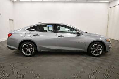 2024 Chevrolet Malibu, $18349. Photo 9