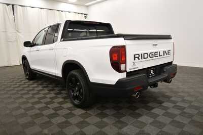 2025 Honda Ridgeline, $41849. Photo 5