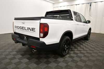 2025 Honda Ridgeline, $41849. Photo 8