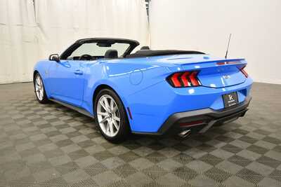 2025 Ford Mustang, $55345. Photo 5