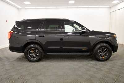 2025 Ford Expedition, $70849. Photo 10