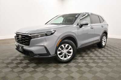 2025 Honda CR-V, $28349. Photo 2