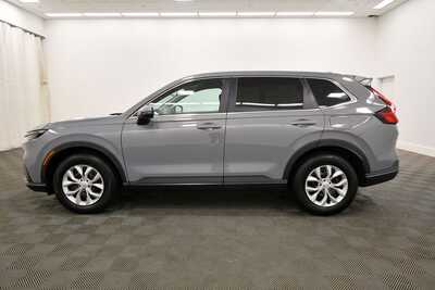 2025 Honda CR-V, $28349. Photo 4